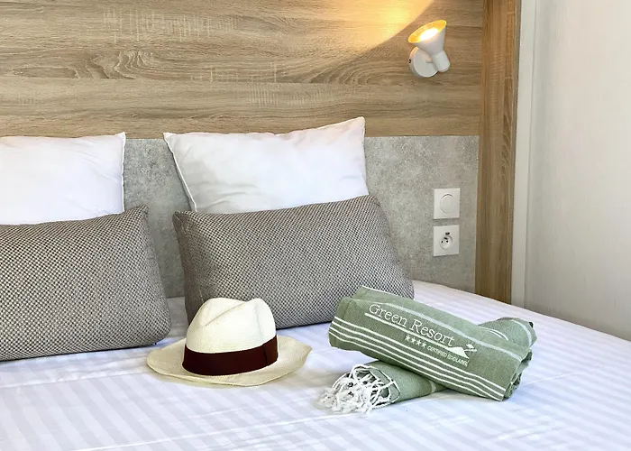 Θέρετρο Green Resort 4*